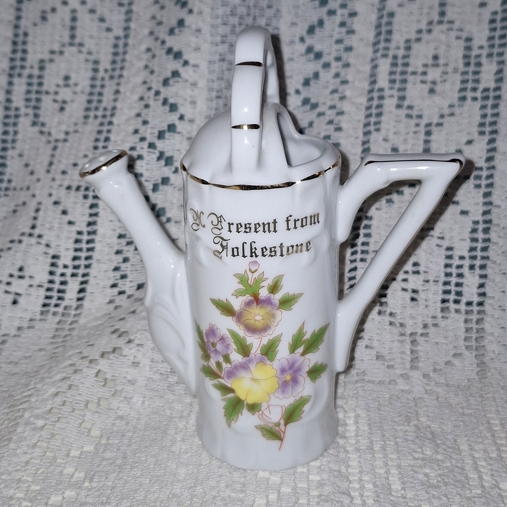R.M.S.TITANIC INC.AUTHENTIC REPRODUCTION ARTIFACT PORCELAIN WATERING CAN 6.5"H